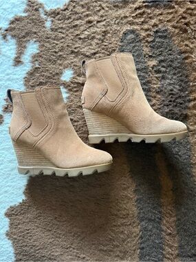 Sorel Tan Suede Wedge Ankle Boots